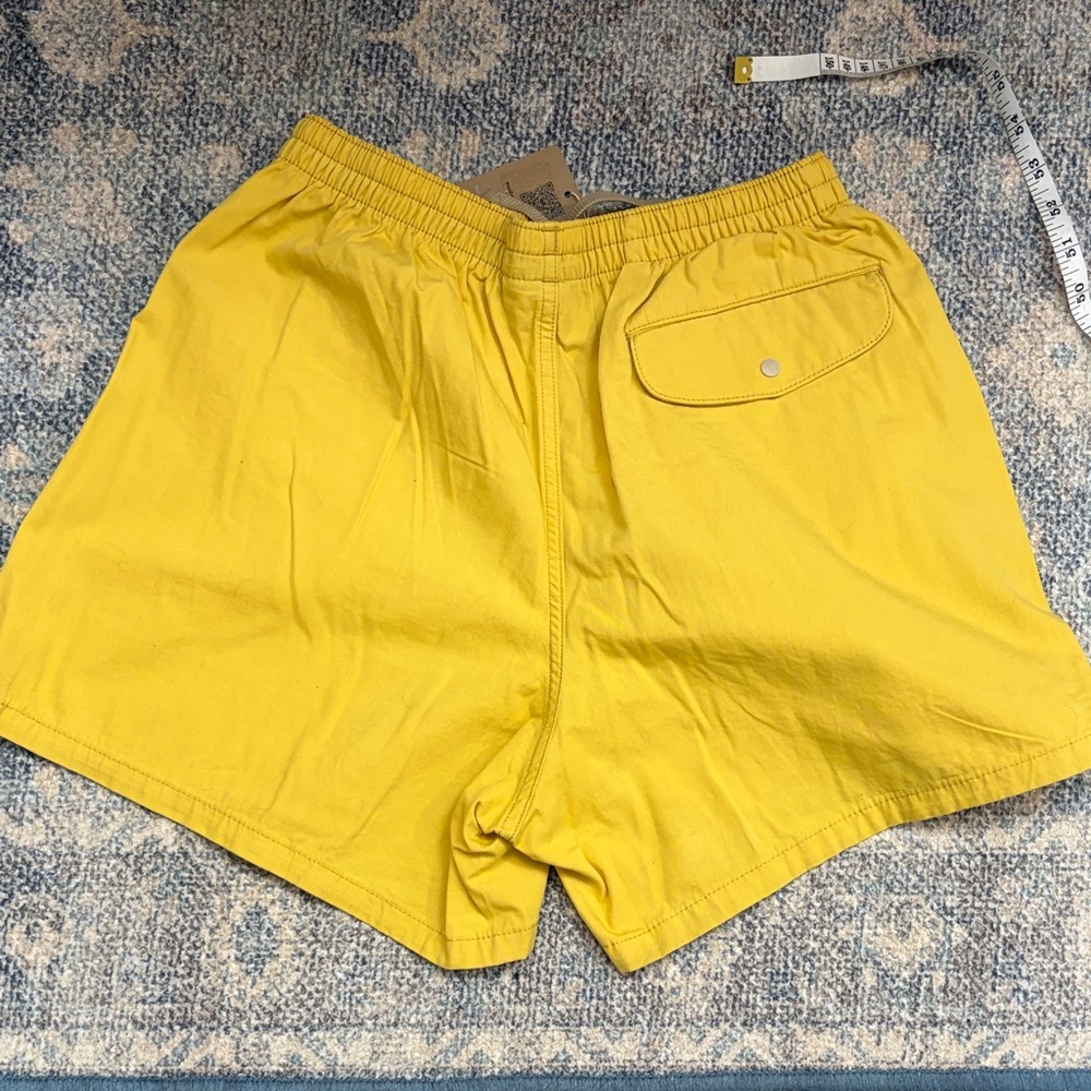Patagonia Women’s Funhoggers Shorts Surfboard Yellow XS NWT Athleisure Outdoor - Picture 9 of 9